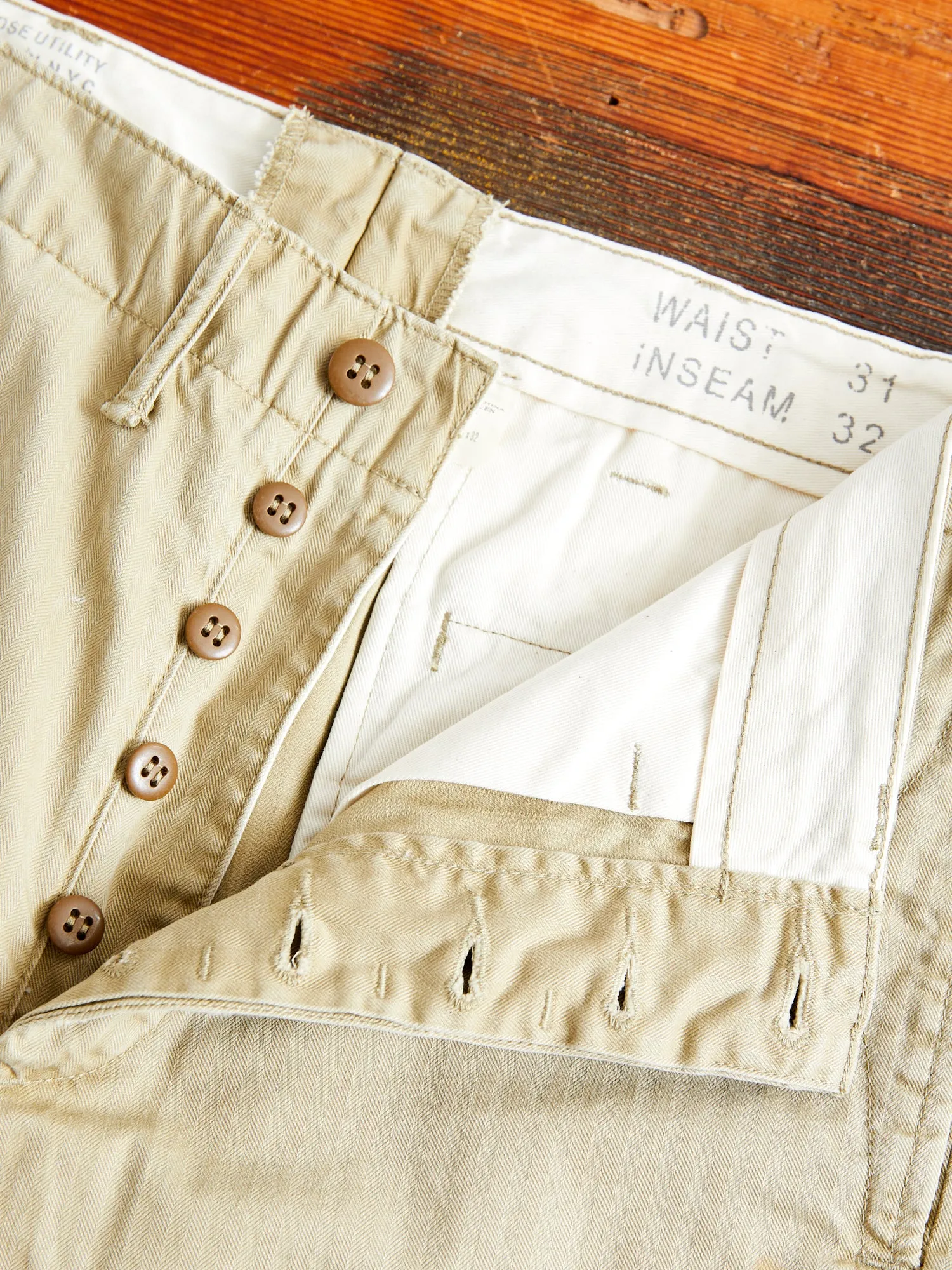 Officer Chino Pants in Vintage Khaki